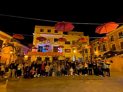 El Ayuntamiento de Mula ilumina de azul y rosa su fachada por el Día Mundial del Síndrome de Noonan.
